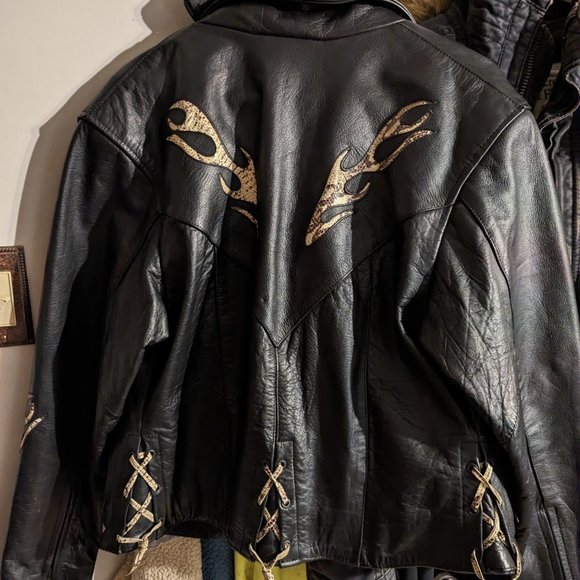 100% GENUIWINE Leather Motorcycle Jacket with Custom Flames